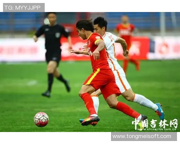 鲁能主场迎战亚泰展现强大实力以2比0完胜对手收获宝贵三分 鲁能主场迎战亚泰展现强大实力以2比0完胜对手收获宝贵三分